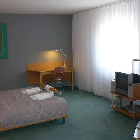 Apartament Studio 58 *